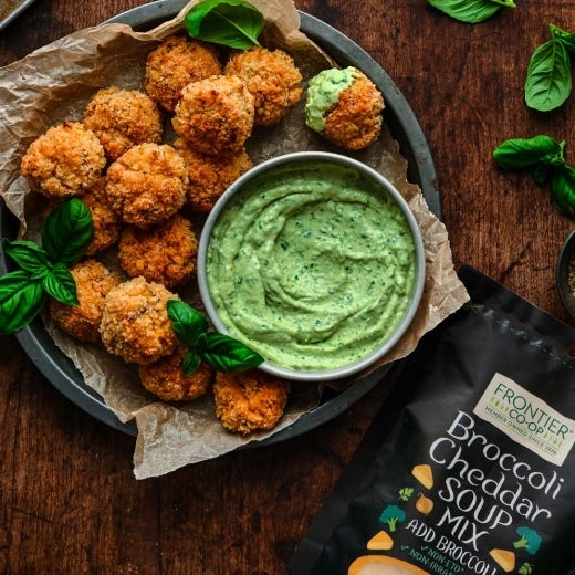 Cheddar Arancini with Creamy Garlic and Basil Pesto Sauce Cheddar Arancini with Creamy Garlic and Basil Pesto Sauce